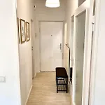 City Center Apartment Close To All Sightseeings